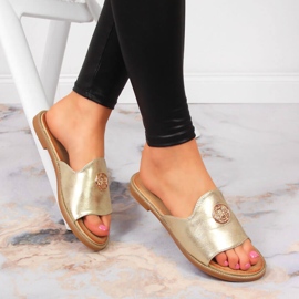 Chinelos dourados femininos com decoração Filippo 1