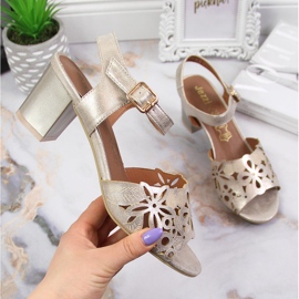 Sandálias femininas no poste de ouro Jezzi dourado 1