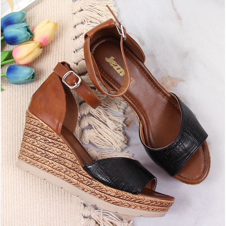 Sandálias femininas pretas e marrons Jezzi castanho preto 1