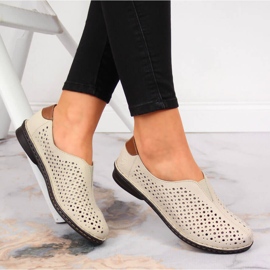 Sapatos femininos de couro vazado bege Rieker 48457 2