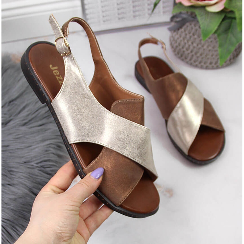 Sandálias de mulher Jezzi douradas dourado 1