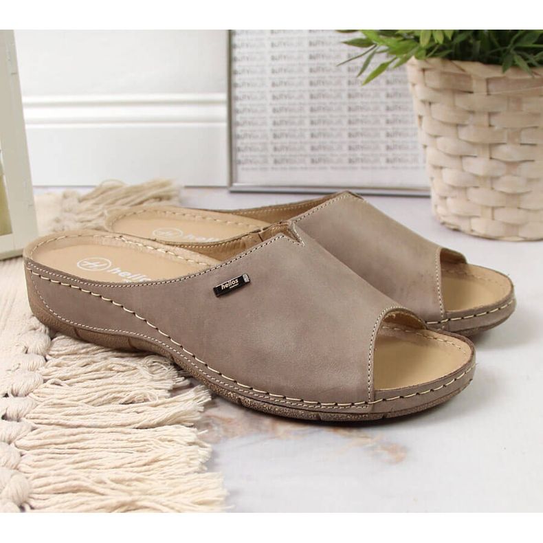 Chinelos femininos de couro com cunha Helios 105 bege 2