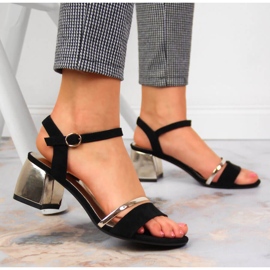 Sandálias pretas e douradas no poste por Sergio Leone preto dourado 2