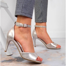 Sandálias femininas de salto alto dourado Sergio Leone 2