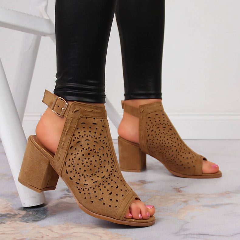 T.Sokolski Sandálias femininas construídas com camelo a céu aberto T. Sokolski castanho 2