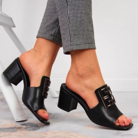 Chinelos de couro feminino no poste Filippo preto 2