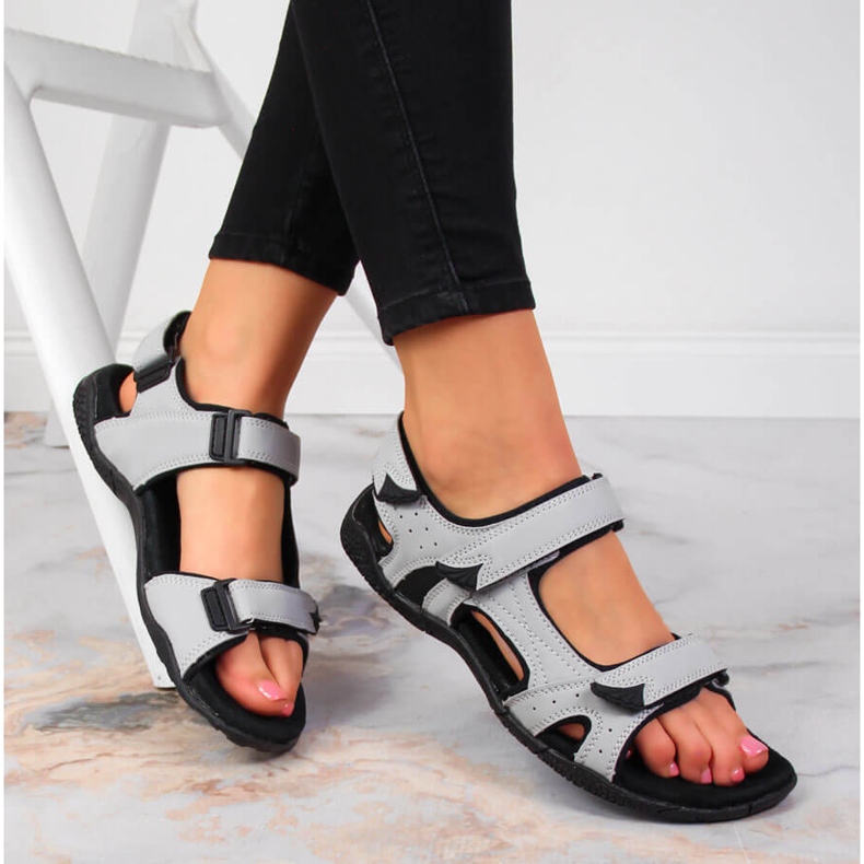 Sandálias esportivas femininas de velcro American Club cinza 1