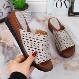 Chinelos cinza femininos na cunha a céu aberto Jezzi 2