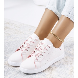 Tênis esportivo vermelho e branco Koho 2