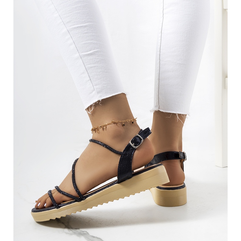 Kul. Sandálias pretas de mulher preto 1