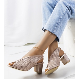 Sandálias rush rosa a céu aberto dourado 1