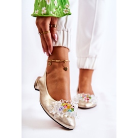 PA2 Bailarinas de couro de salto alto com ornamento dourado de Elena 1