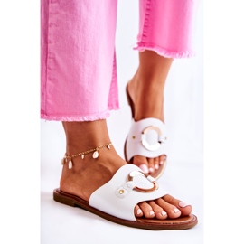 Vinceza Chinelos femininos de couro com ornamento branco Marinell 2