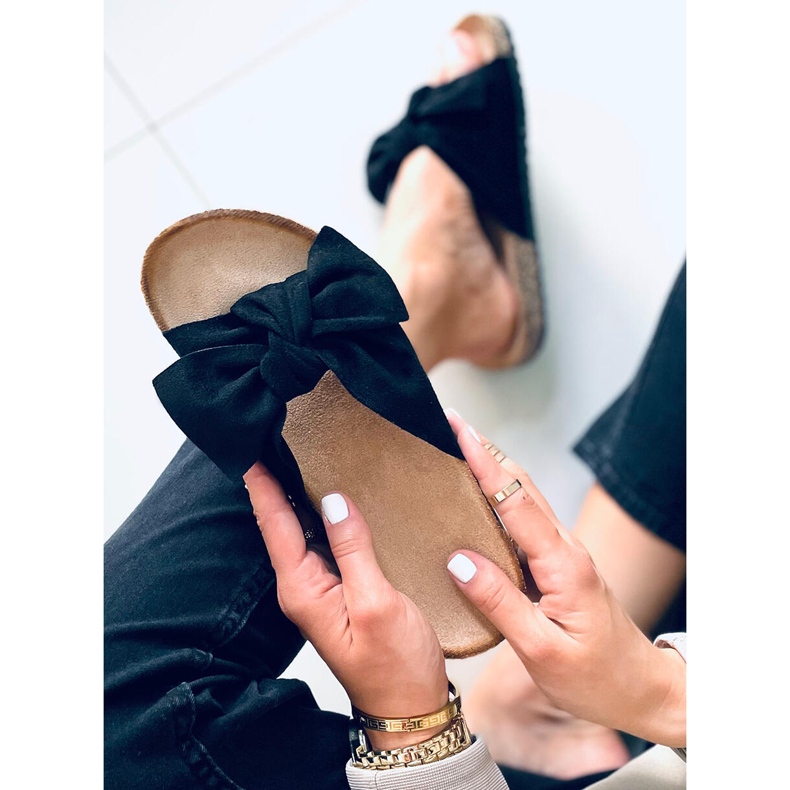 Chinelos de cortiça com laço preto lilás 1