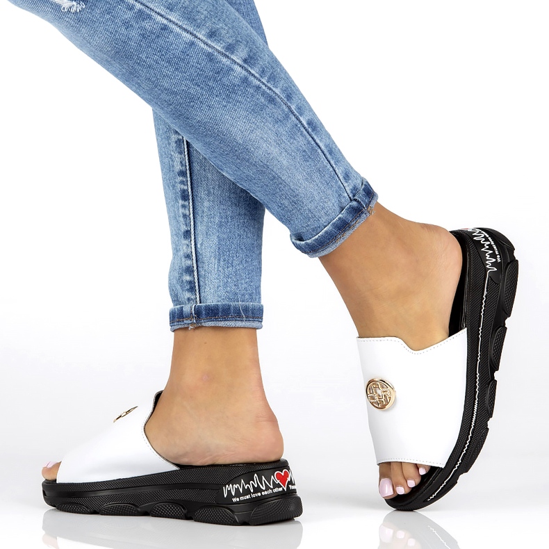 Chinelos de couro Filippo DK3872 / 22 Wh branco 8