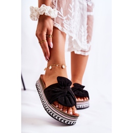 FJ1 Chinelos femininos em uma plataforma maciça Black Terisa preto 1