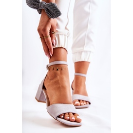 PS1 Sandálias femininas de camurça com salto alto cinza Luciana 1