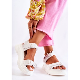 PE1 Sandálias femininas na plataforma White Terrina branco 2