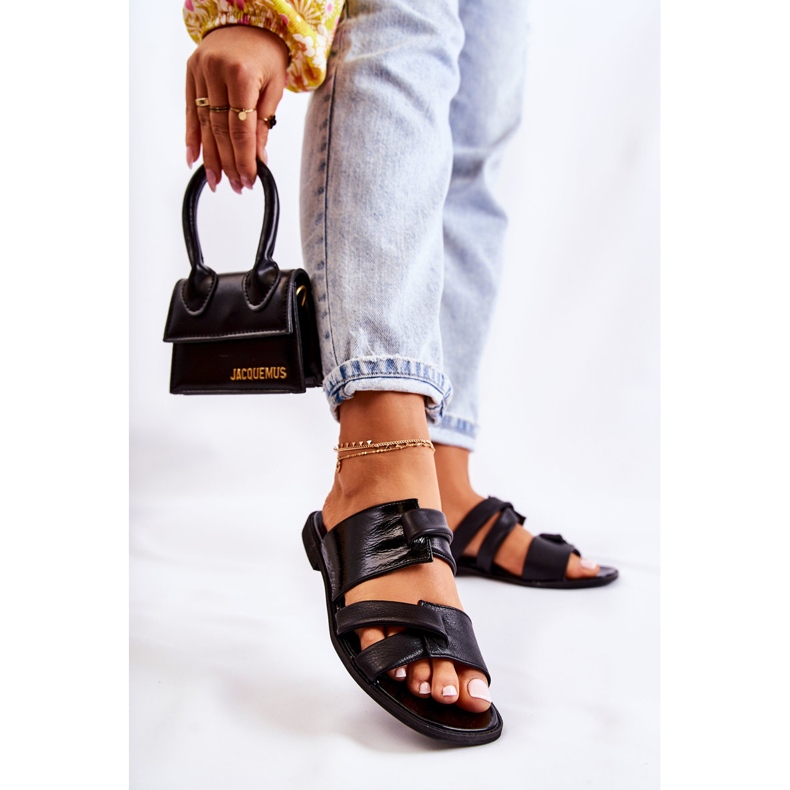 Chinelos femininos de couro confortáveis ​​Maciejka 05549-01 preto 1