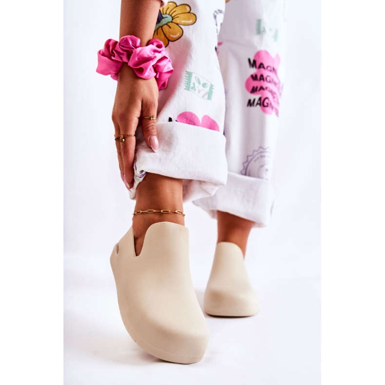 FS1 Tamancos de borracha da moda bege claro Meriko 1