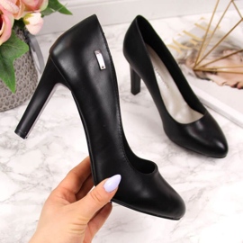 Salto alto preto Sergio Leone 1