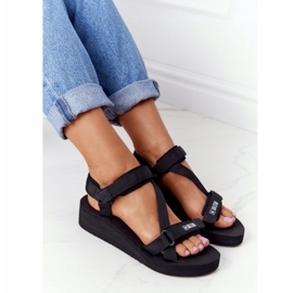 Sandálias de espuma feminina na cunha Big Star FF274A349 Black preto 5