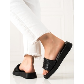 Small Swan Chinelos pretos 1 Small Swan Chinelos pretos 1