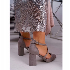 Sapatos femininos no calcanhar em Spitz Grey cinza 4