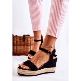 FB2 Sandálias de cunha preta Gabriela de camurça bege preto 1