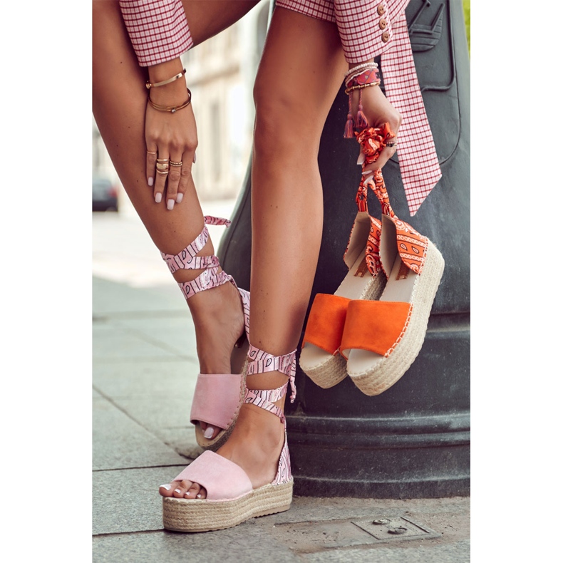 FB2 Sandálias de cunha laranja de camurça Livia 1