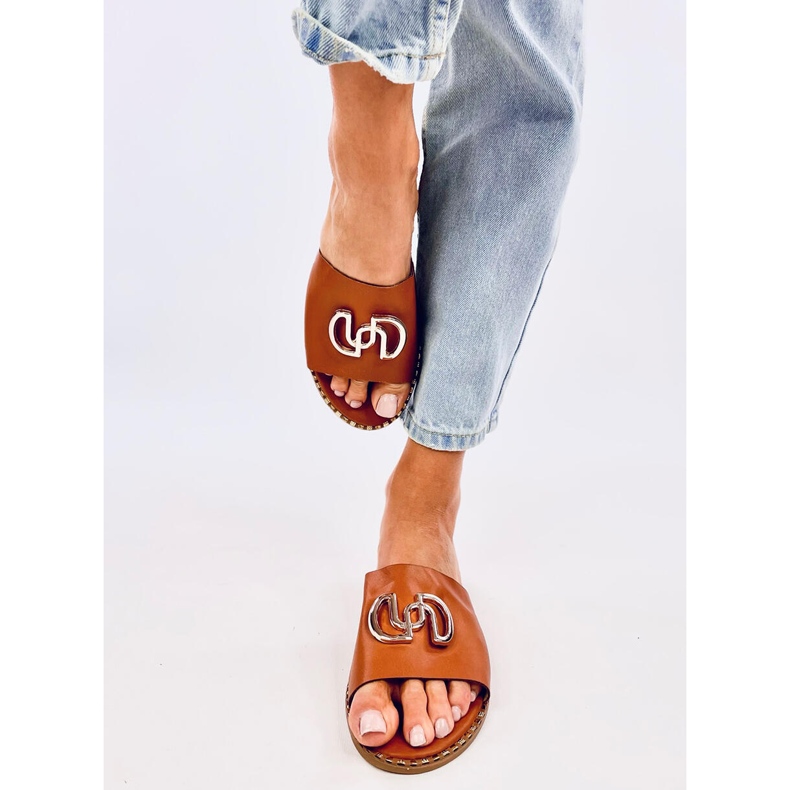 Chinelos de mulher Larisa Camel castanho 1