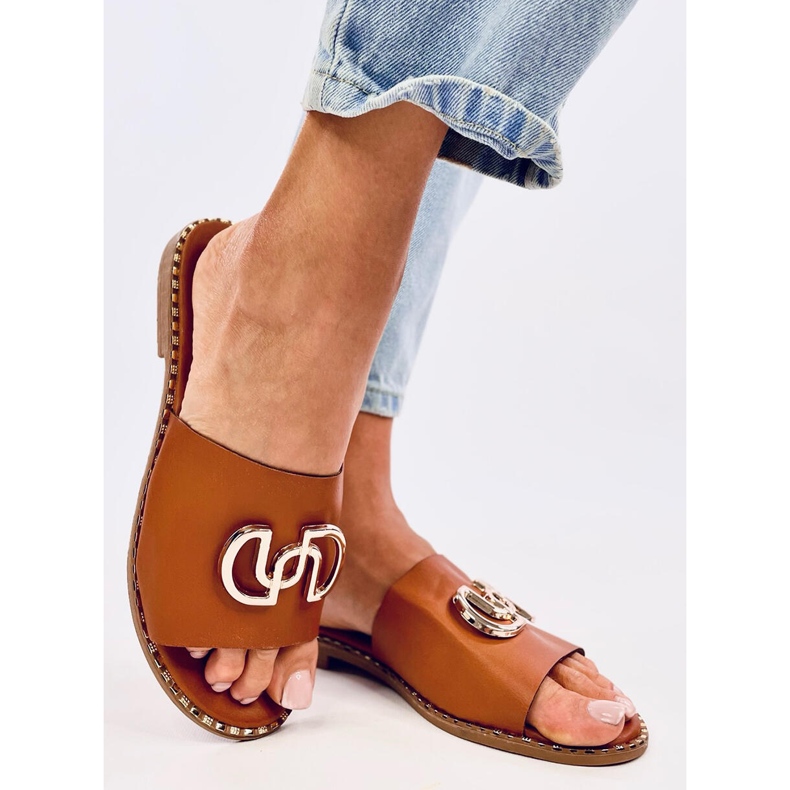 Chinelos de mulher Larisa Camel marrom 2