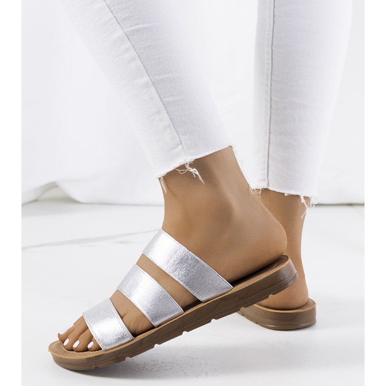 BM Chinelos de mulher Cremik prateados prata 1 BM Chinelos de mulher Cremik prateados prata 1