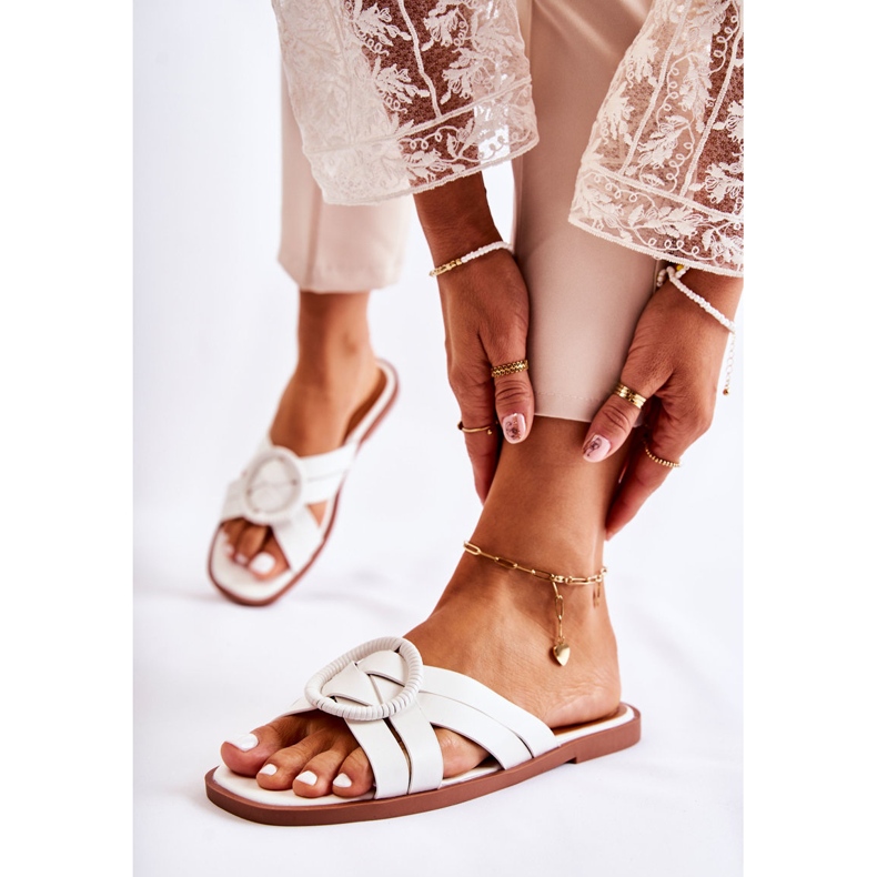 Chinelos femininos Sansa brancos da moda 2