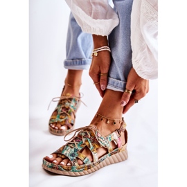 Maciejka Sandálias femininas de couro com velcro 05375-09 verde 1