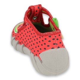 Chinelos infantis Befado com alfinetes 110P459 vermelho 2
