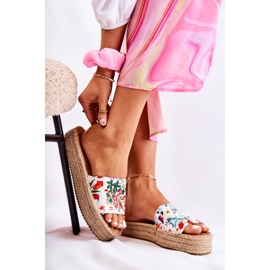 FS3 Chinelos na plataforma com flores brancas Malia branco 2