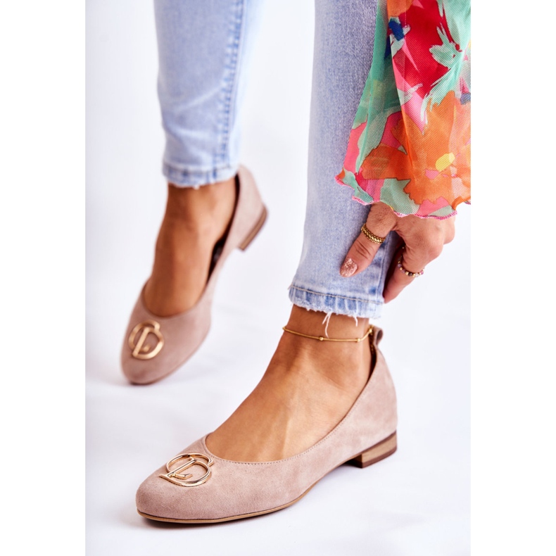 Bailarinas Femininas de Camurça com Decoração Nicole 2746 Bege 1