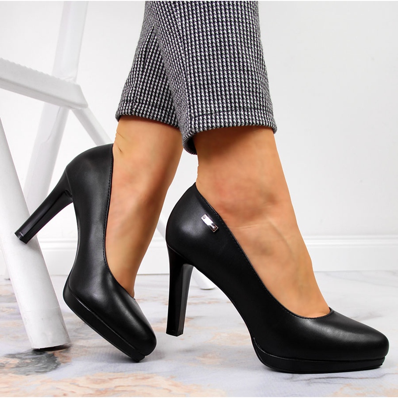 Bombas na plataforma preto fosco Sergio Leone 2