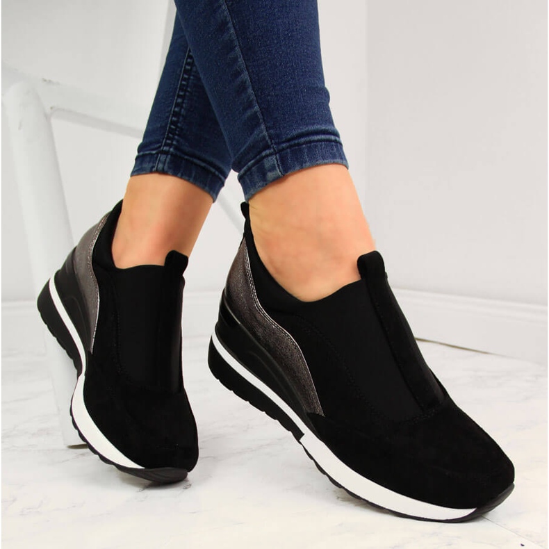 Tênis de cunha de mulher preto e prata Vinceza 1