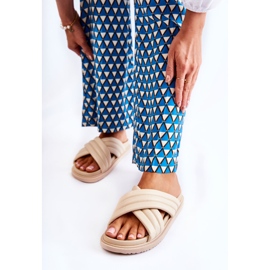 PJ1 Chinelos femininos clássicos de couro bege Daron 2