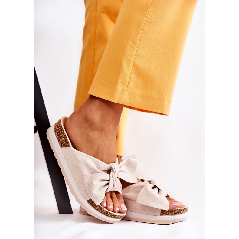 PG1 Chinelos na plataforma bege tão confortável 1