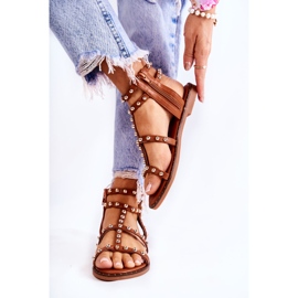 PG1 Sandálias femininas com tachas Brown Cavos marrom 2