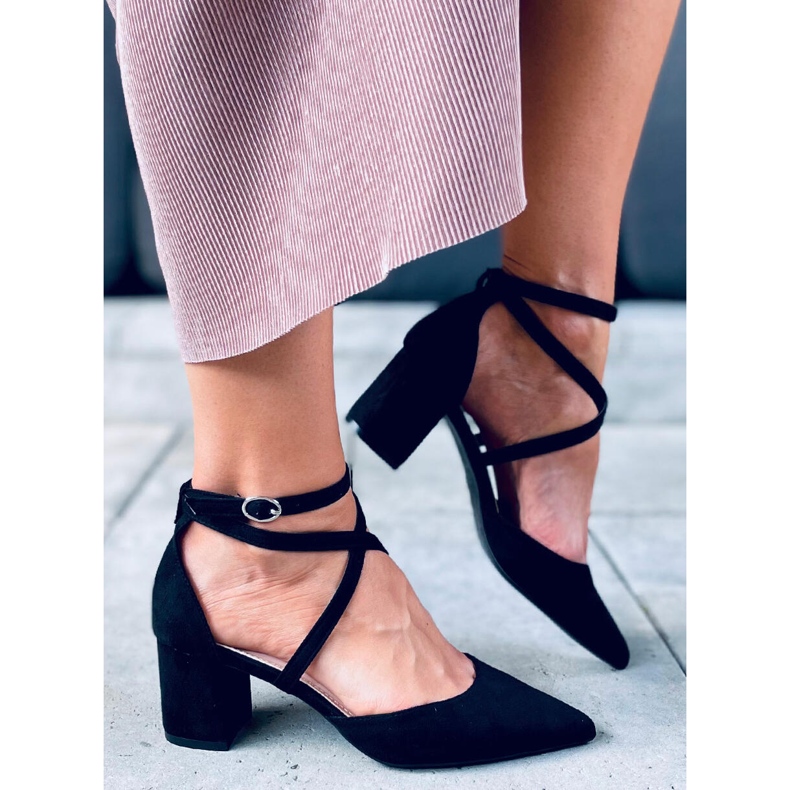 Sandra salto alto preto 2