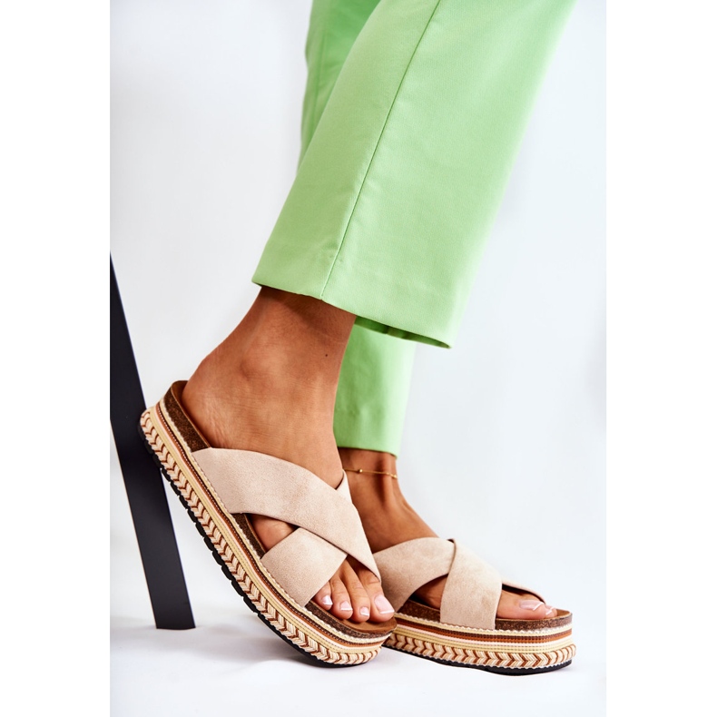 PG1 Chinelos de camurça femininos em uma plataforma Jossie bege 1