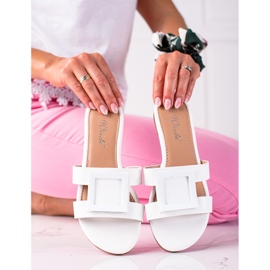 SHELOVET Chinelos femininos clássicos branco 1