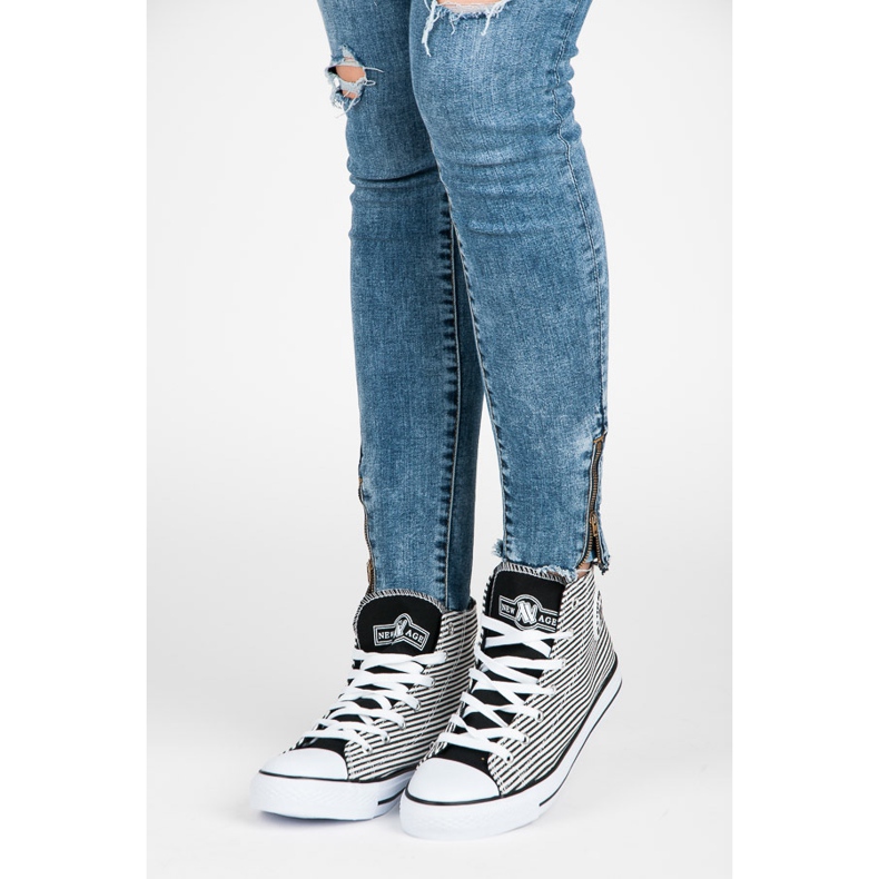 Tênis de cano alto New Age branco preto 2