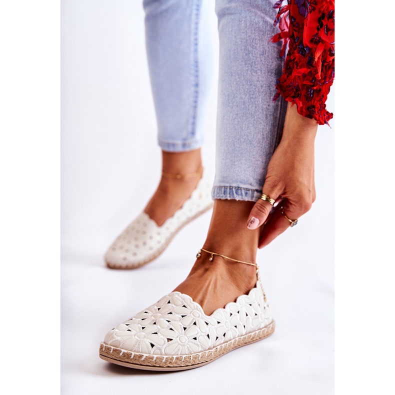 Bailarinas femininas sem salto com flores brancas branco 1