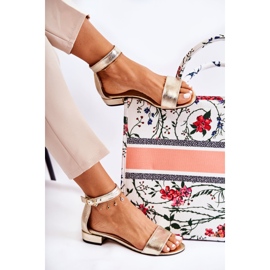 PA2 Sandálias femininas de couro Shanley douradas dourado 2