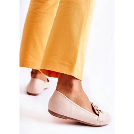 Mocassins femininos de camurça com decoração de realidade bege 2 Mocassins femininos de camurça com decoração de realidade bege 2